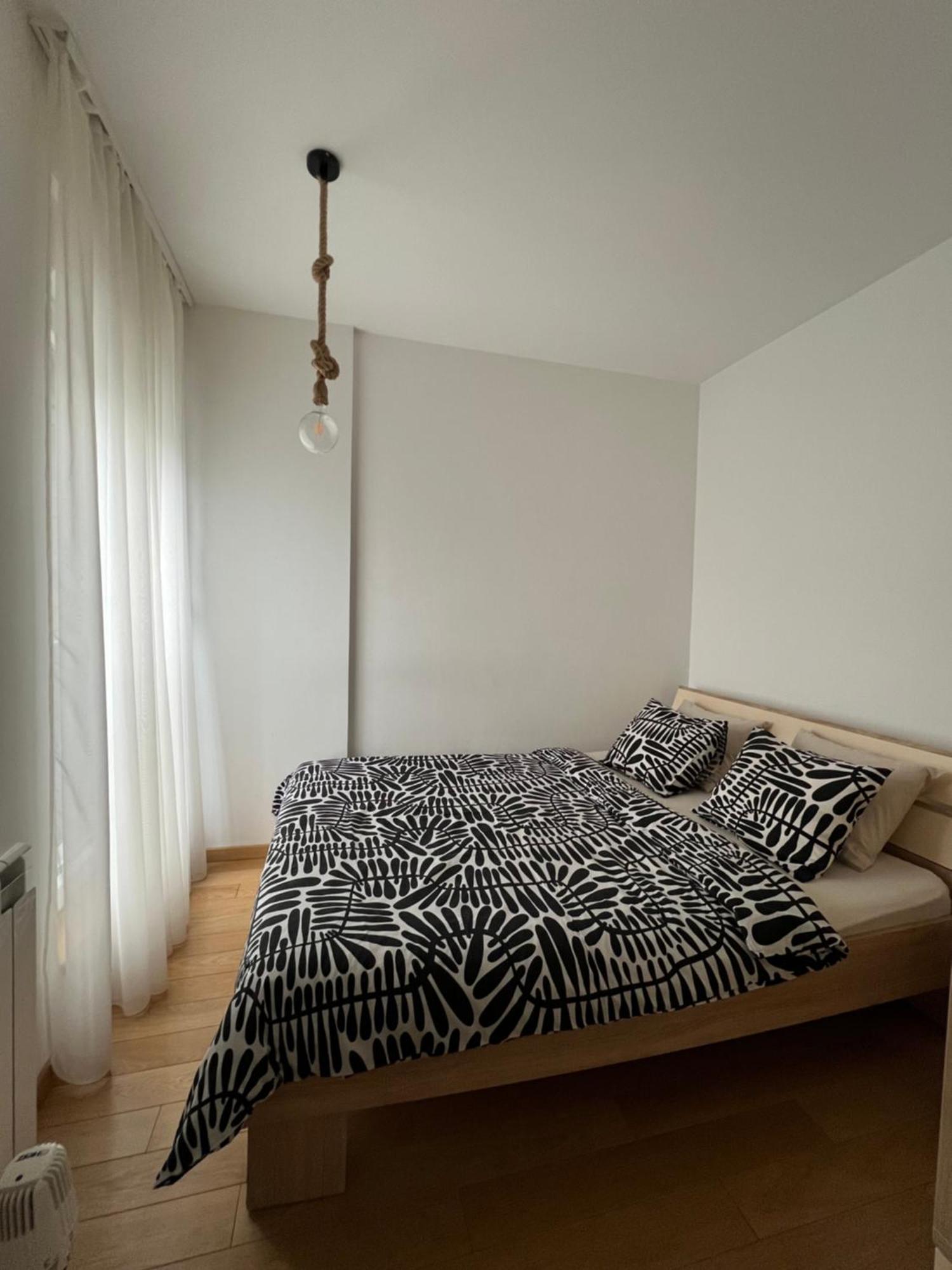 Delete 5 - Zemunske Kapije Appartement Belgrado Buitenkant foto