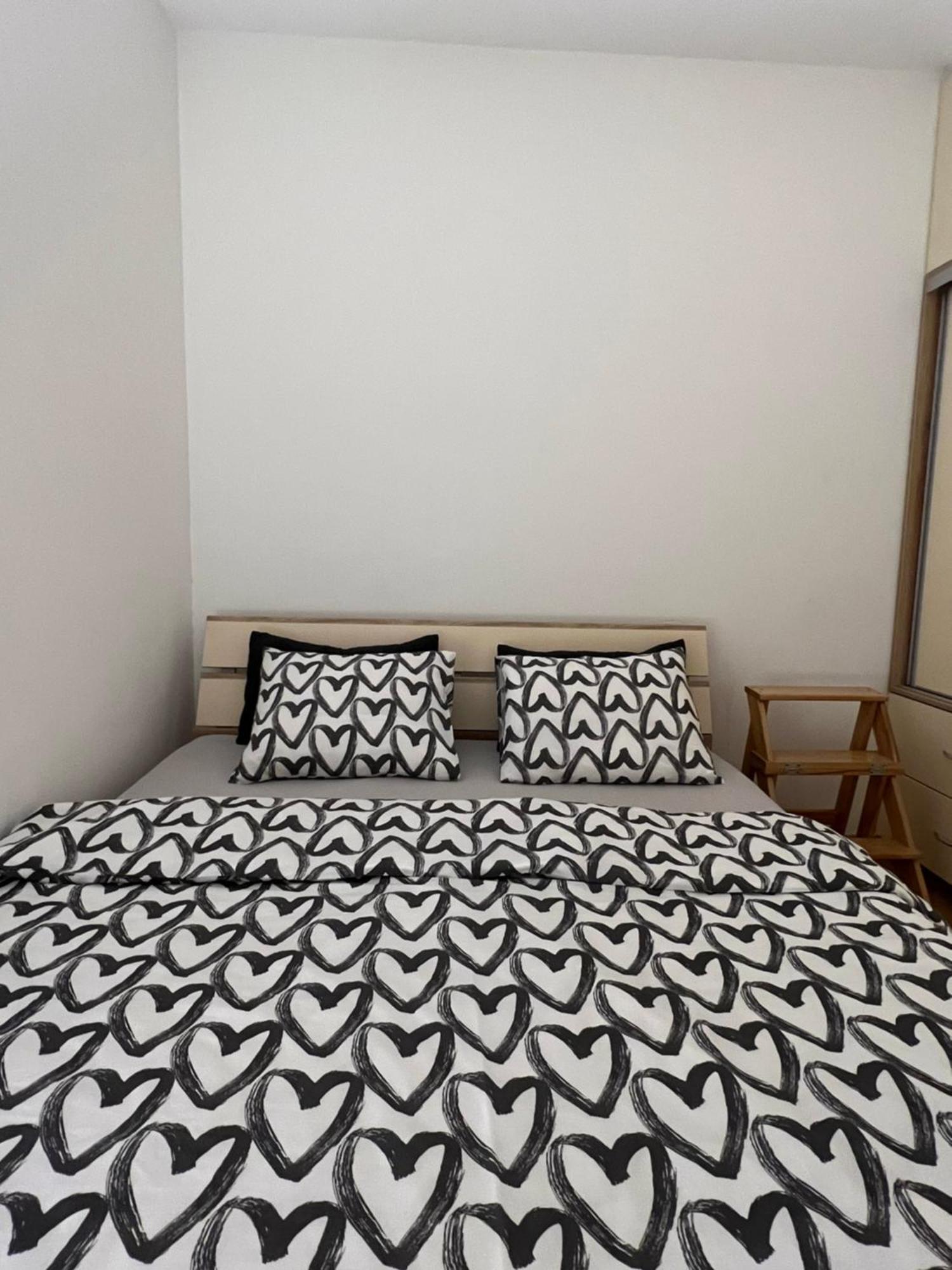 Delete 5 - Zemunske Kapije Appartement Belgrado Buitenkant foto